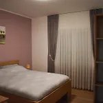 Majra Διαμέρισμα *